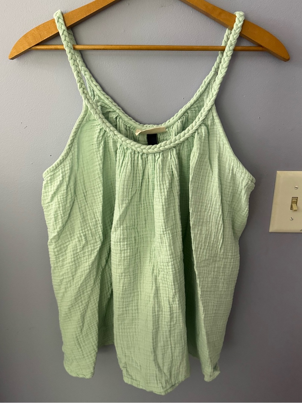 🦋Universal Thread tank top🦋